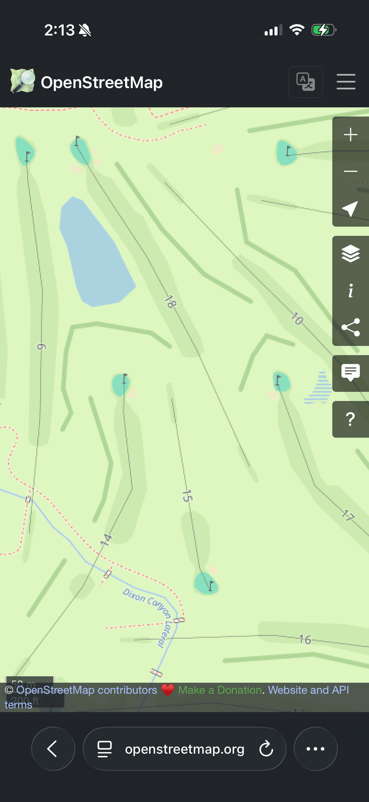 OpenStreetMap showing a golf course hole layout with numbered tee boxes and greens.
